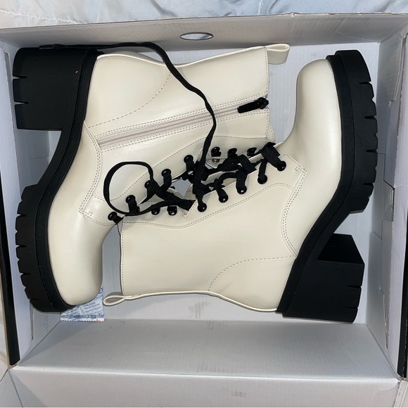 NEW IN BOX NINE WEST COMBAT BOOTS - Picture 6 of 8